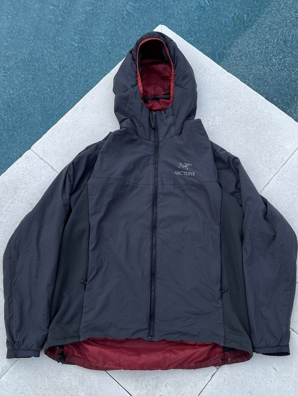 Arc'teryx Men's Atom LT Hoody Jacket Grey Red Size L Insulated Gorp Rain